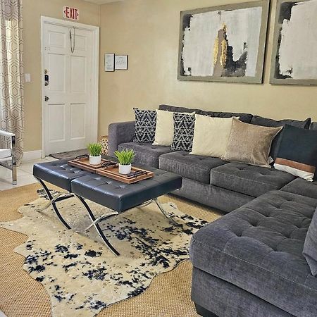 Glam 2 Bedroom Apartment Close To Nsu In Cooper City Kültér fotó
